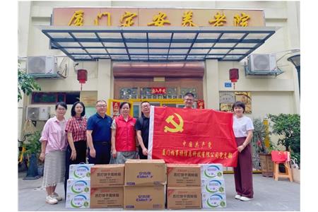 愛(ài)心助老，柏事特人一直在路上